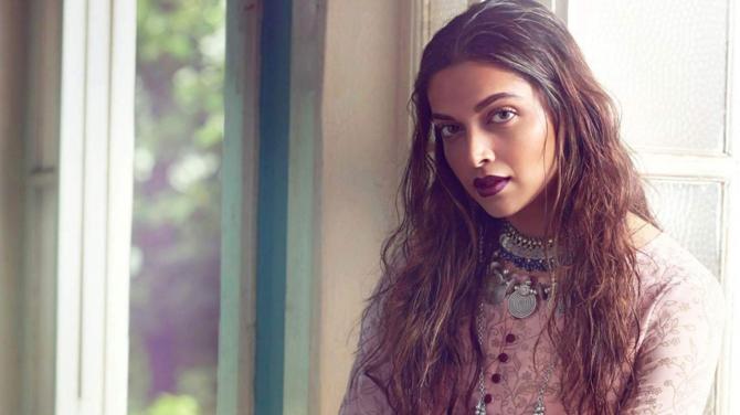 Akshay Kumar, Deepika Padukone, Milind Soman: Bollywood celebrities who actively engage in Sports