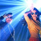 Happy Bhag Jayegi: Mika Singh joins Diana Penty in new song still