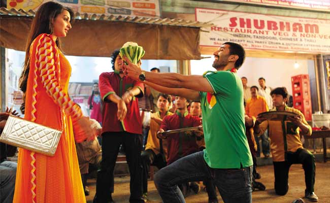 5 Bollywood songs shot in Uttar Pradesh
