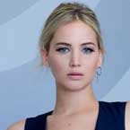 Jennifer Lawrence jokes about being single