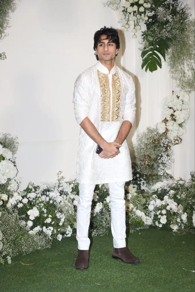 Ibrahim Ali Khan wore a white kurta pajama with golden embroidery at Manish Malhotra`s Diwali celebration
