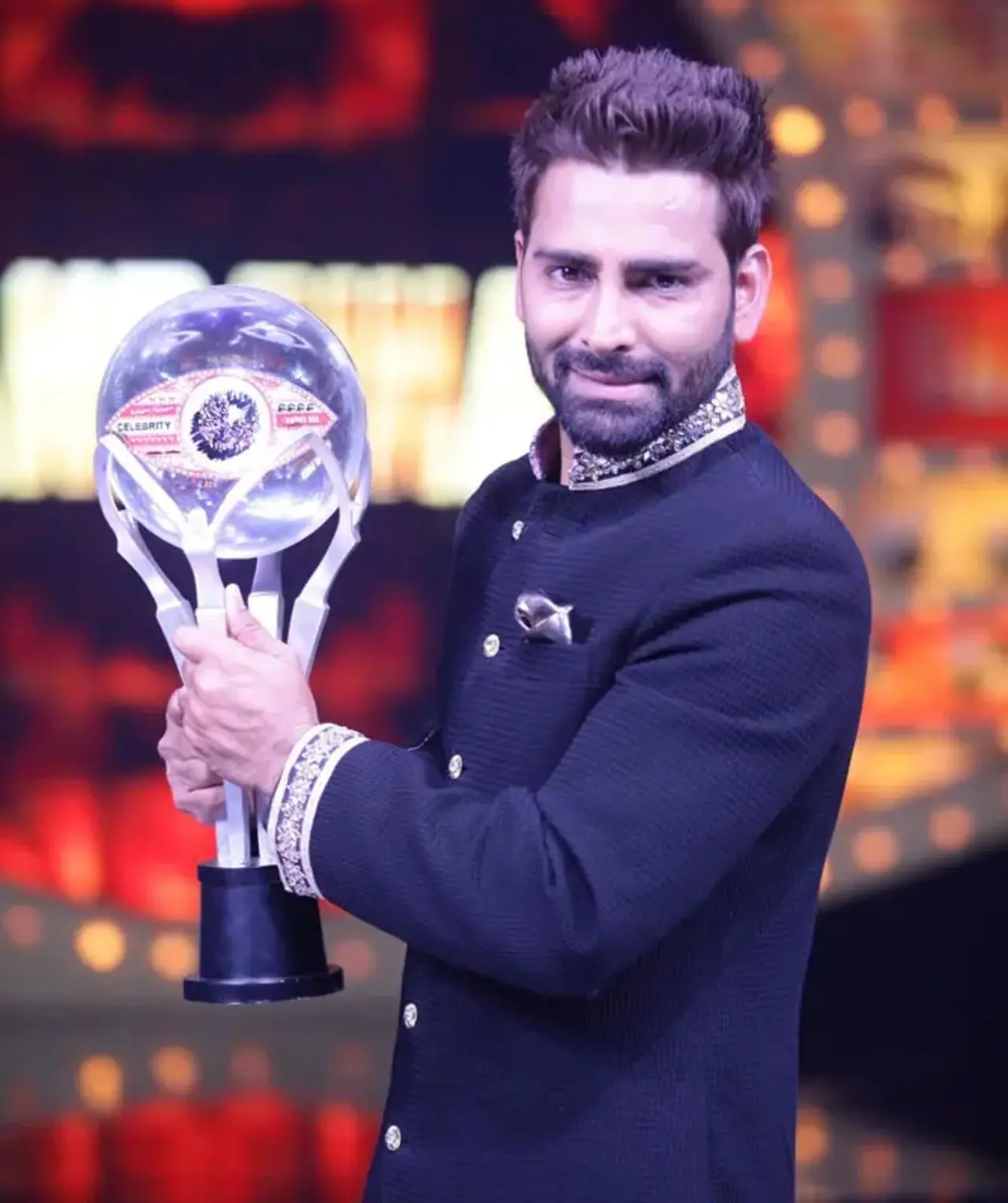 Bigg Boss Season 10 (2016) - Winner: Manveer Gurjar
Manveer Gurjar emerged victorious with his down-to-earth charisma and strategic gameplay in Bigg Boss Season 10. Manveer was the first commoner to take the title home