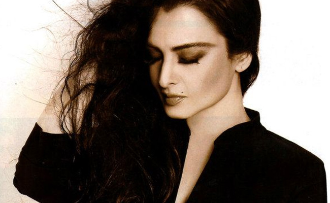 Rekha: The Evergreen Beauty of Bollywood
