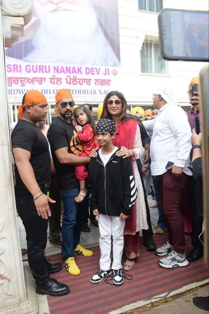 Shilpa Shetty was clicked with her family