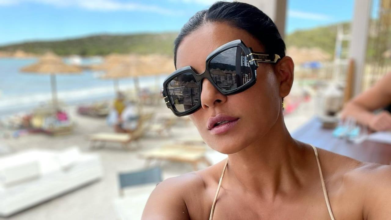 Sushmita Sen Finally Reacts To Her Trolls: I Still Prefer Diamonds Over Gold