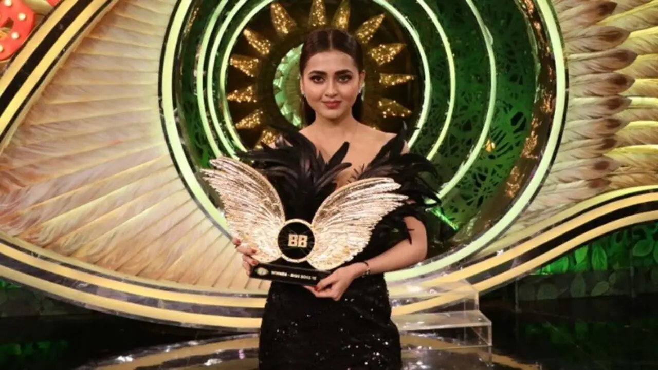 Bigg Boss Season 15 (2021) - Winner: Tejasswi Prakash
Known for her cheerful nature and loving personality, Tejasswi claimed the title of Bigg Boss Season 15 with her originality
