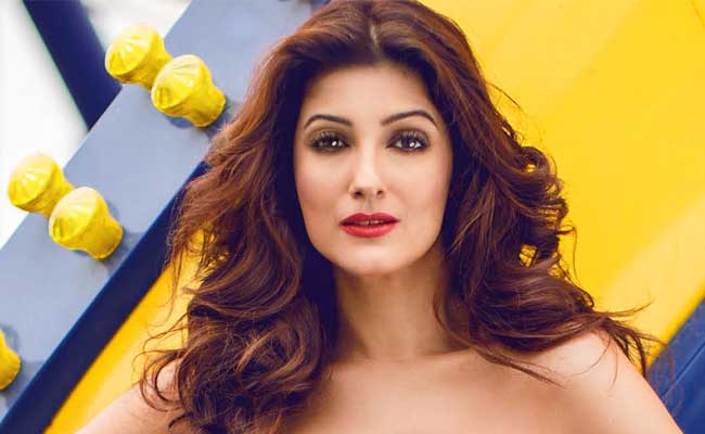 5 Hottest Wives of B-Town