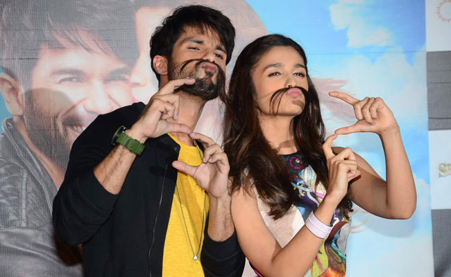 Alia Bhatt, Shahid Kapoor launch Shaandaar trailer