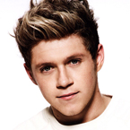 Niall Horan gets birthday surprise by band