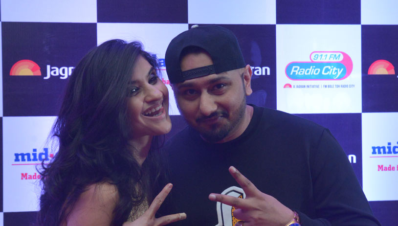 RJ Archana with Yo Yo Honey Singh