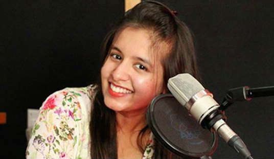 Get ready to celebrate Jashn-E-Gujarat on Gujarat Day with Aishwarya Majmudar