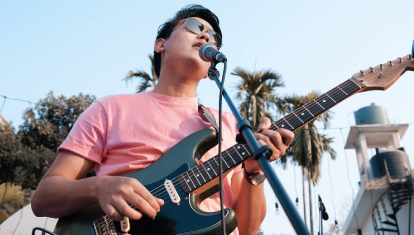 Dopamine by Abdon Mech feat. Akhrieze