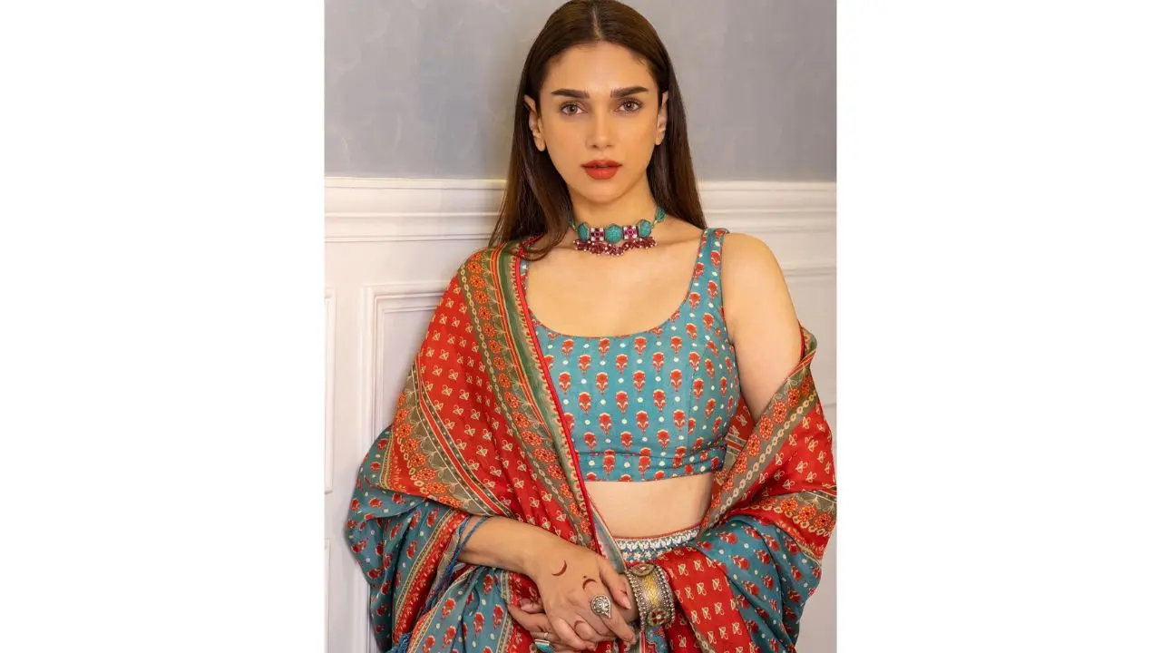 As the actress turns a year older today, let`s glance at her glorious career in showbiz. Hailing from a royal lineage, Aditi Rao Hydari made her debut in showbiz with the ‘Prajapati’, she went onto win hearts with her acting skills and flawless looks