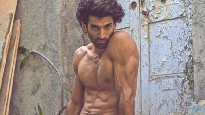 5 Thirst Trap Shirtless Pictures Of Aditya Roy Kapur That Proves He Is The Fittest Actor In Bollywood