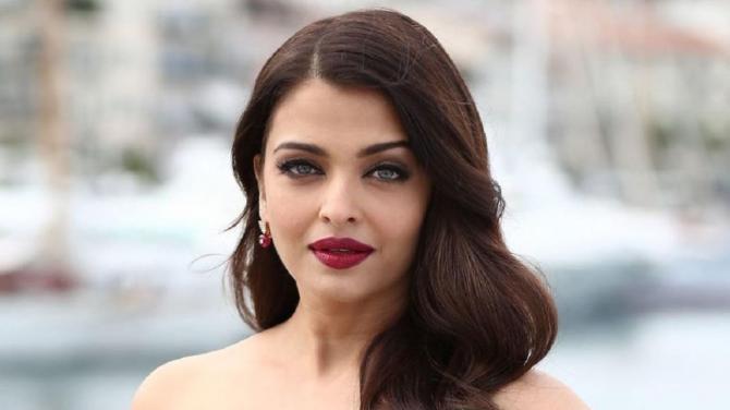 From Aishwarya Rai`s Eyes To Rakhi Sawant`s Breasts, Bollywood Actors Who Pledged To Donate Their Organs