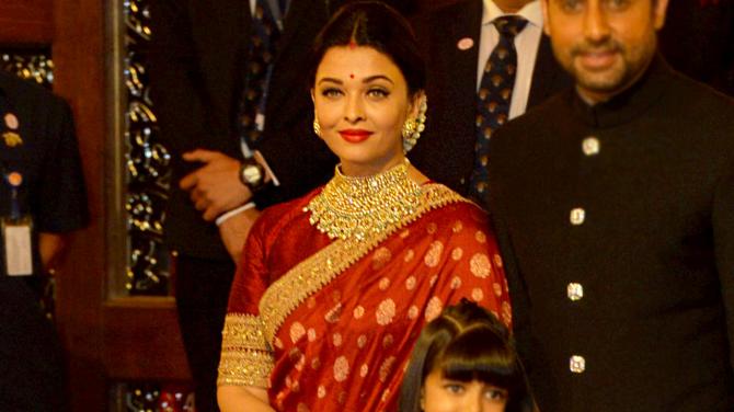 5 Ethereal Sarees Inspired By Aishwarya Rai Bachchan For Karwa Chauth 2023