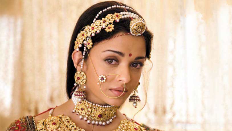 Aishwarya Rai Bachchan in Jodhaa Akbar