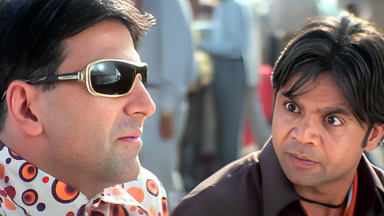 Zor Zor Se Bol Ke Logon Ko Scheme Bata De! (Phir Hera Pheri)