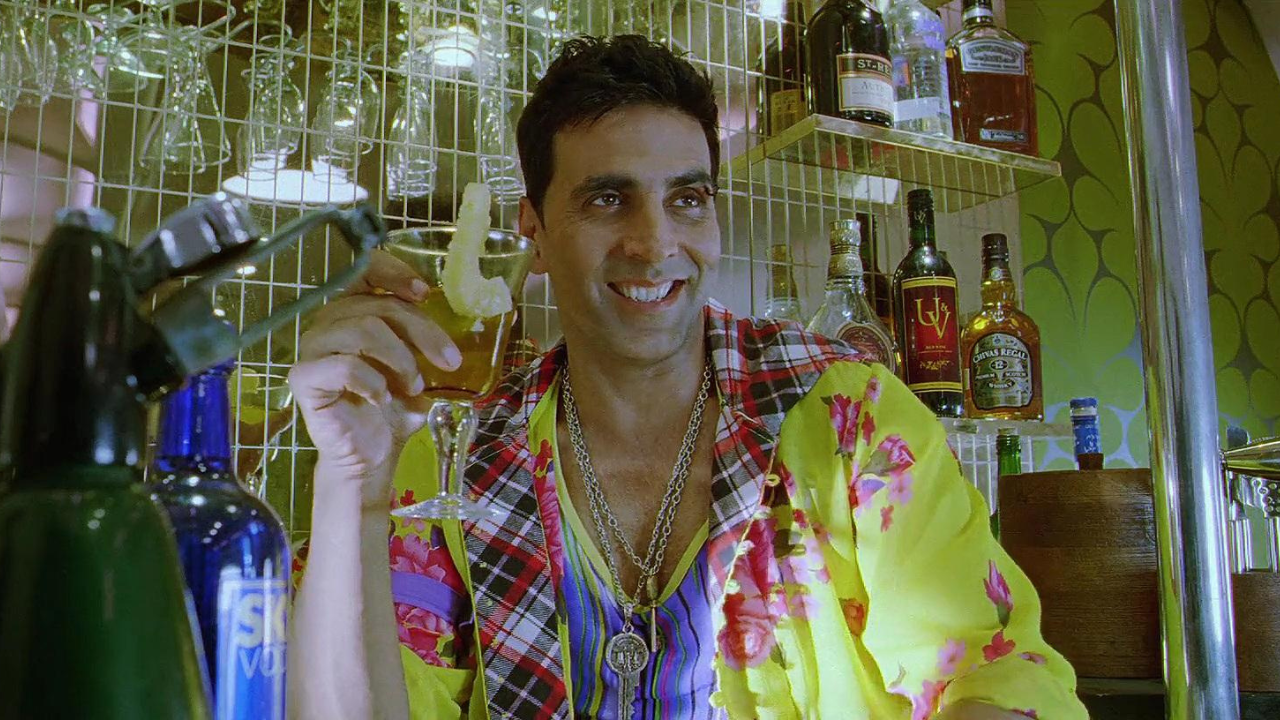 Tees Maar Khan (The way he boasts himself every single time)
