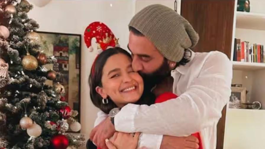 7 Adorable Ranbir Kapoor And Alia Bhatt Pictures That Will Melt Your Hearts 7 Adorable Ranbir Kapoor And Alia Bhatt Pictures That Will Melt Your Hearts