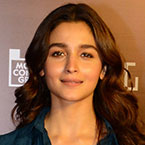 Alia bags Critics` Choice Film Award for Raazi as Best Actress