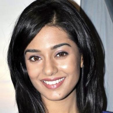 Let`s See How Big An Amrita Rao Fan You Are