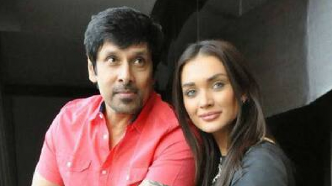 Amy Jackson in I with Vikram