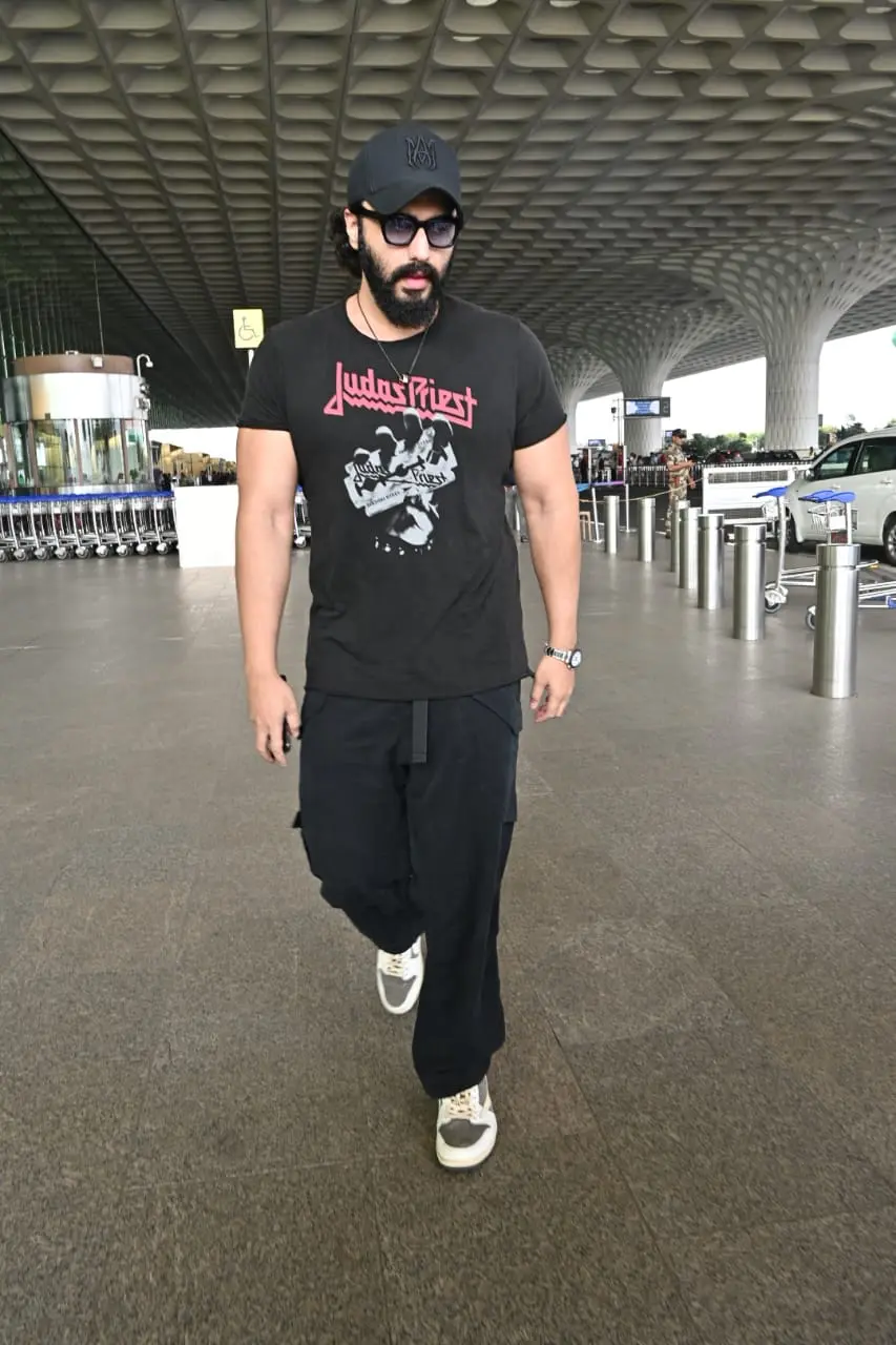 Arjun Kapoor was seen at the airport today