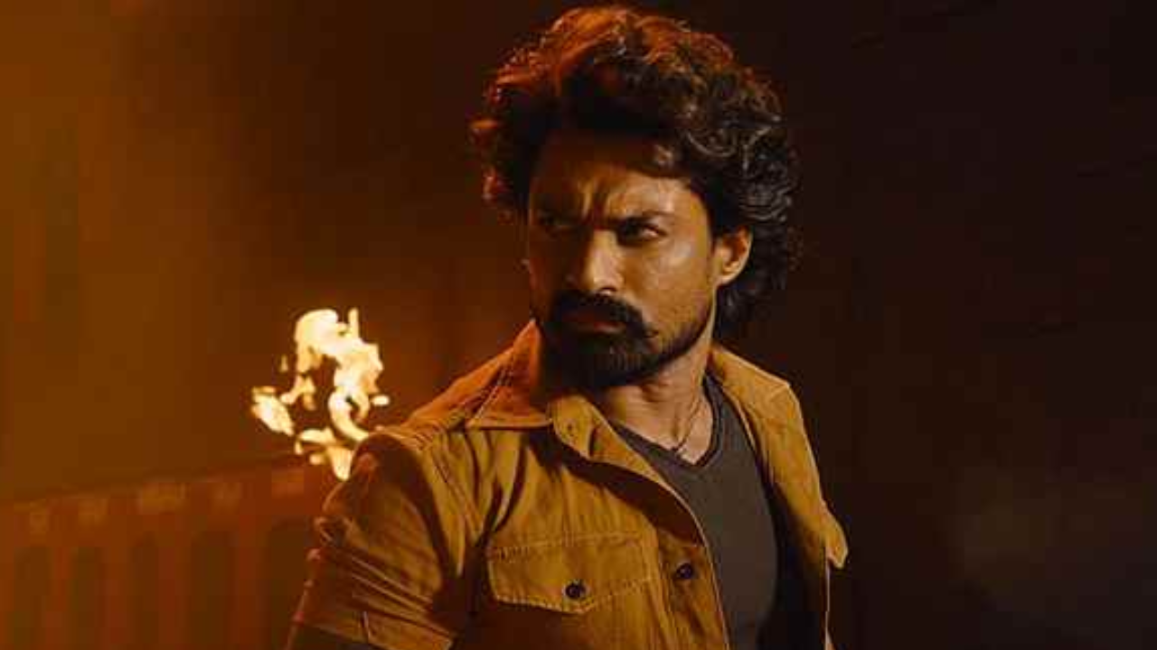 Arjun S/o Vyjayanthi Movie Review - Top 5 Reasons to Watch Arjun S/o Vyjayanth
