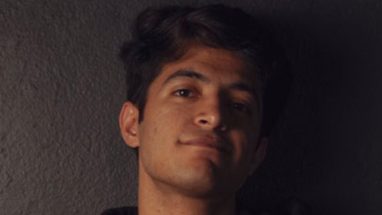 Indore’s Ashwin Adwani releases the enchantingly beautiful Parchaiyon Mein