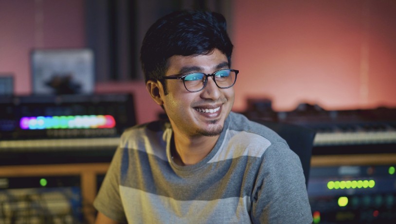 Nee Aruge by Ashwin Vinayagamoorthy