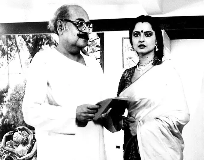 Unarguably, her most famous portrayal has been that of a courtesan in `Umrao Jaan` (1981) for which she won the National Award. In picture: Rekha with Utpal Dutt.