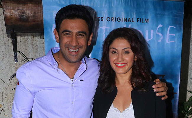 Barot House, amit sadh, manjari phadnis