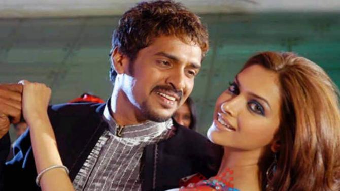 From Shilpa Shetty To Sushmita Sen: 5 Bollywood Actress You Didn`t Know Acted In South Indian Films