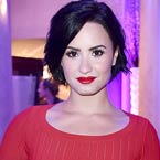 Demi Lovato was `conflicted` after `abusive` father`s death