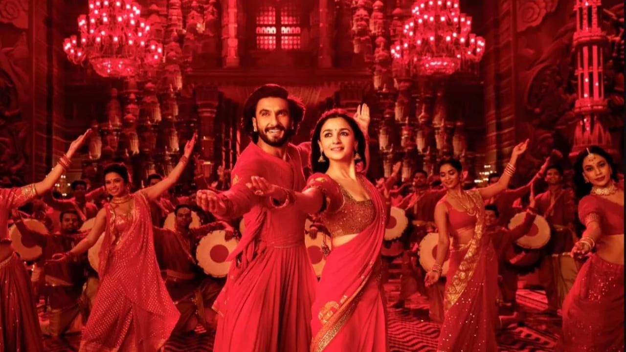 Dhindhora Baje Re: Alia Bhatt, Ranveer Singh Paint It Red As They Celebrate Durga Puja In RRKPK Song
