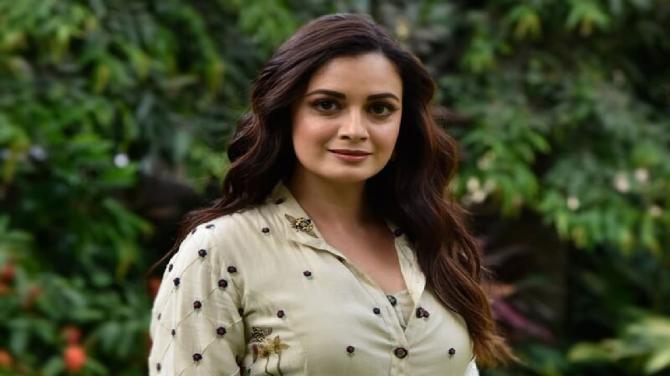 Ileana D`Cruz To Dia Mirza: Bollywood Actresses Whose Sudden Pregnancy Announcements Shocked Us