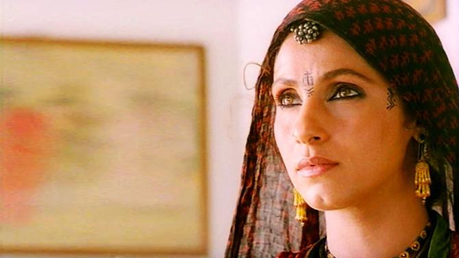 5 Dimple Kapadia Performances That Are Timeless Even Today