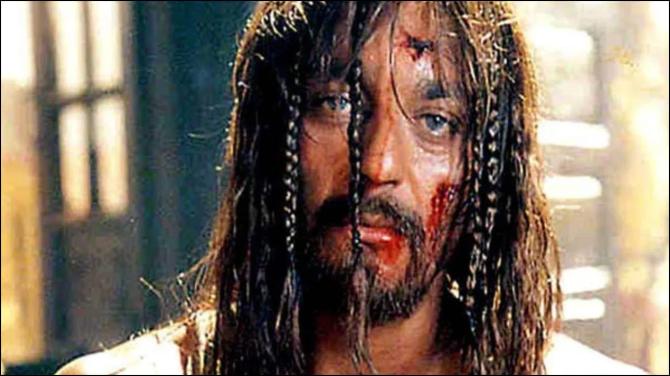 7 Times Sanjay Dutt Impressed Us With His Villainous And Negative Roles