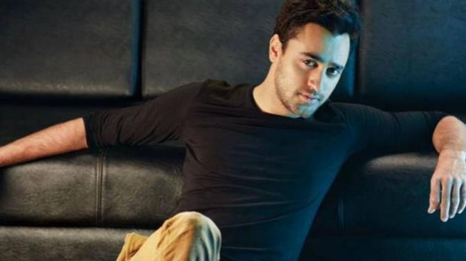 Imran Khan is the nephew of Aamir Khan