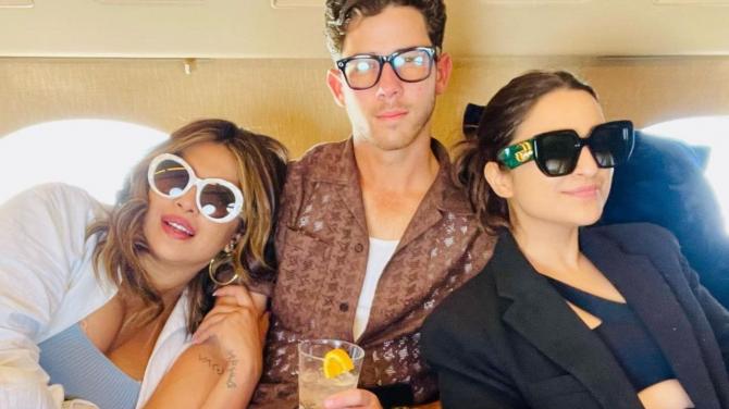 Nick, Pari and Priyanka- the stunning trio