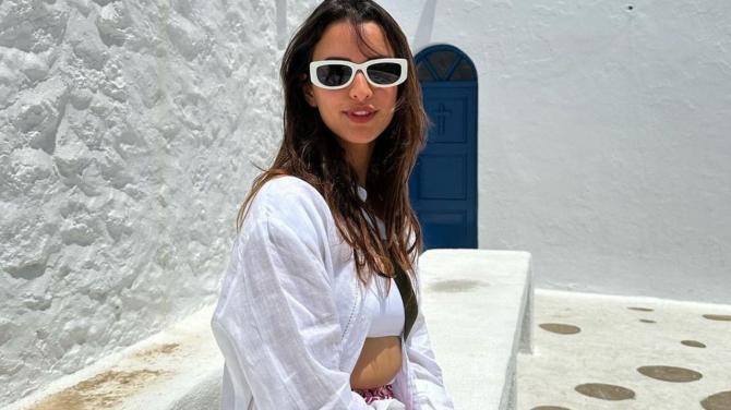 Looking elegant as ever in this vacation photo