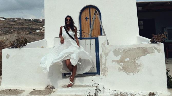 Looking beutiful as ever in white, just like a princess.