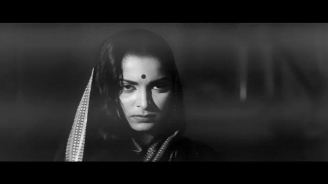 Waheeda Rehman as Shanti in "Kaagaz Ke Phool" directed by Guru Dutt.