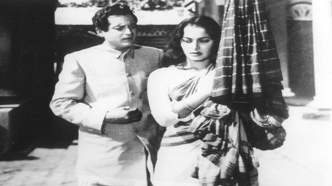 Waheeda Rehman`s Magical Presence On-Screen