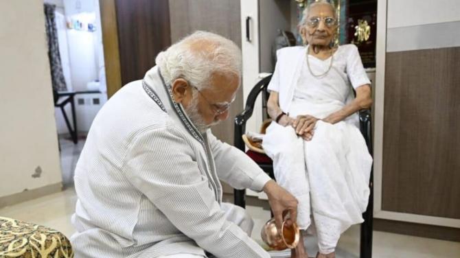 Heeraben Modi Demise: The Bond Between Prime Minister Narendra Modi And His Mother