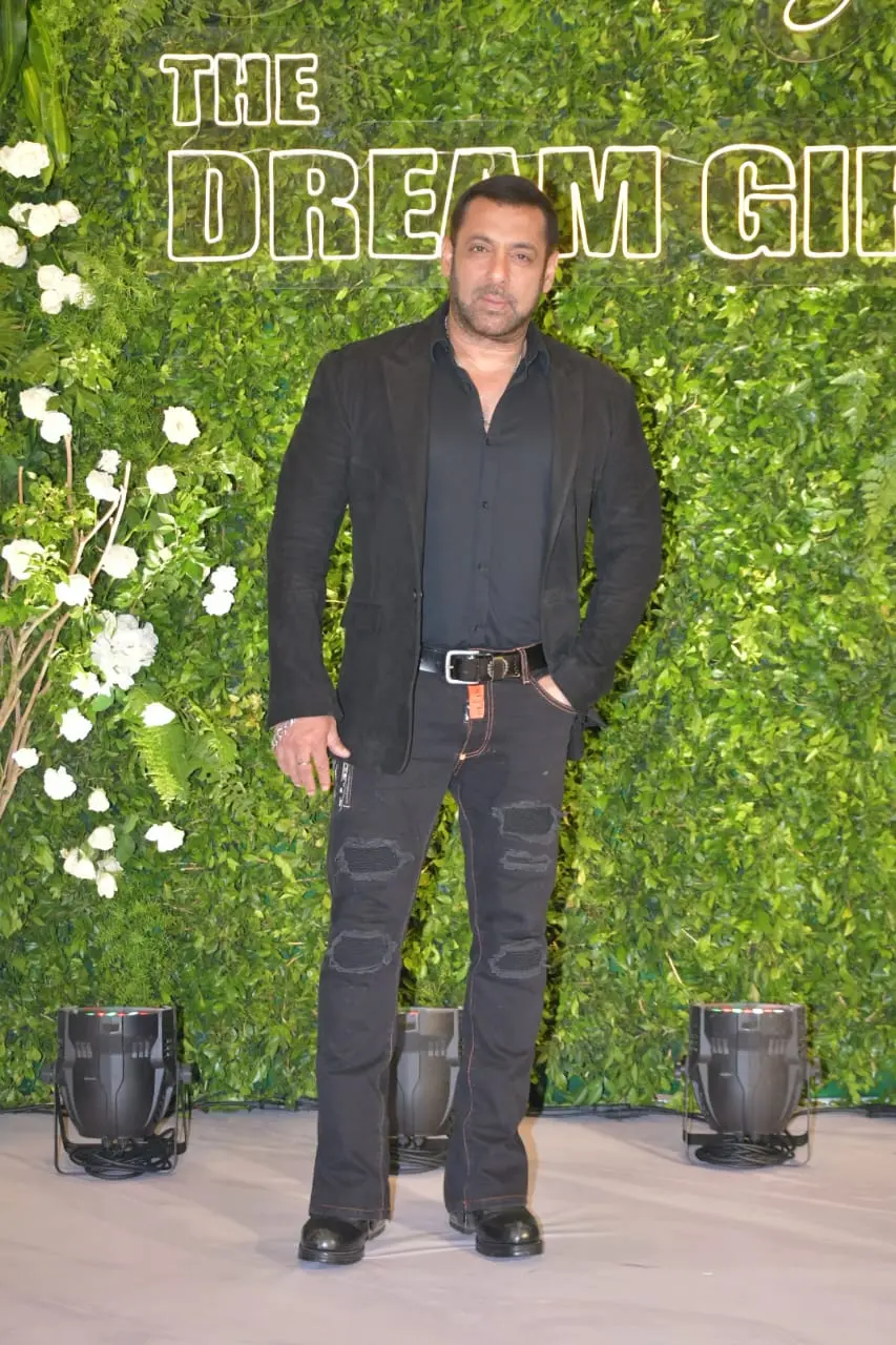 Salman Khan got papped at the event looking dapper in a black sharp suit