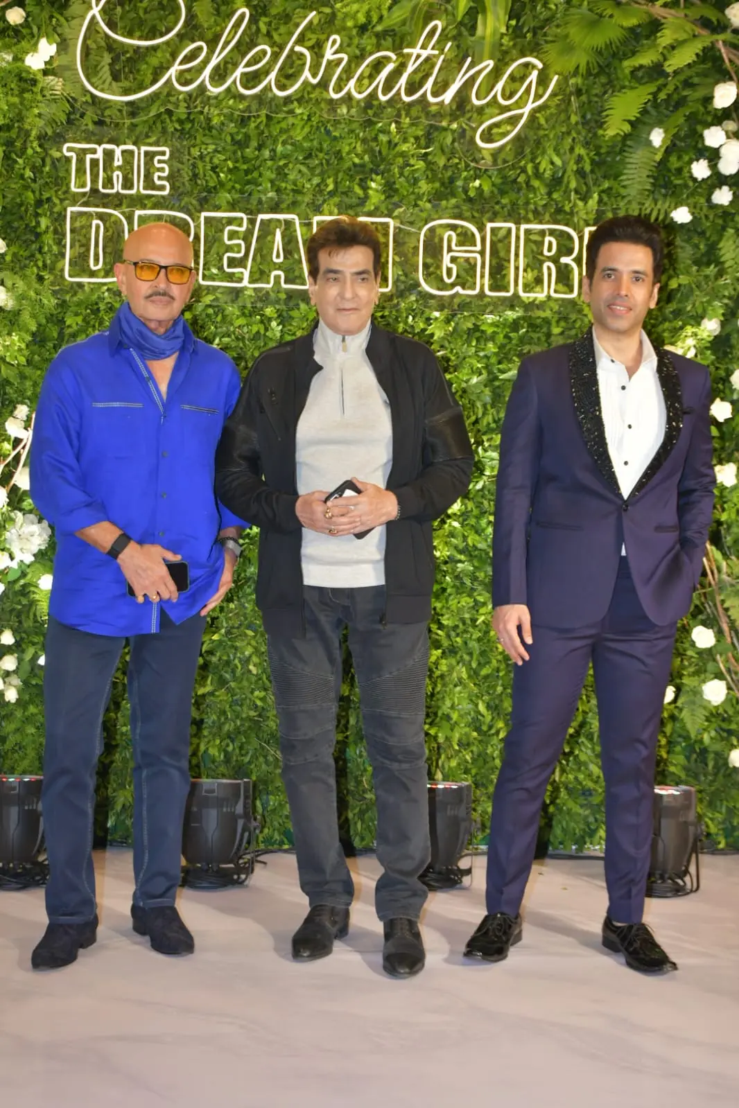 Rakesh Roshan, Jeetendra, and Tusshar Kapoor soon arrived at the venue