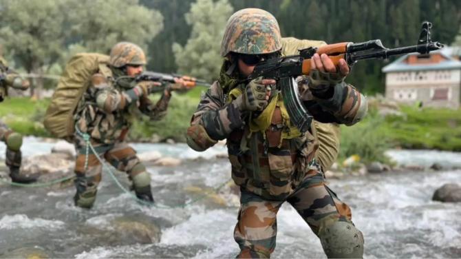 5 Reasons India And Pakistan Could Be On A Brink Of An All-Out War