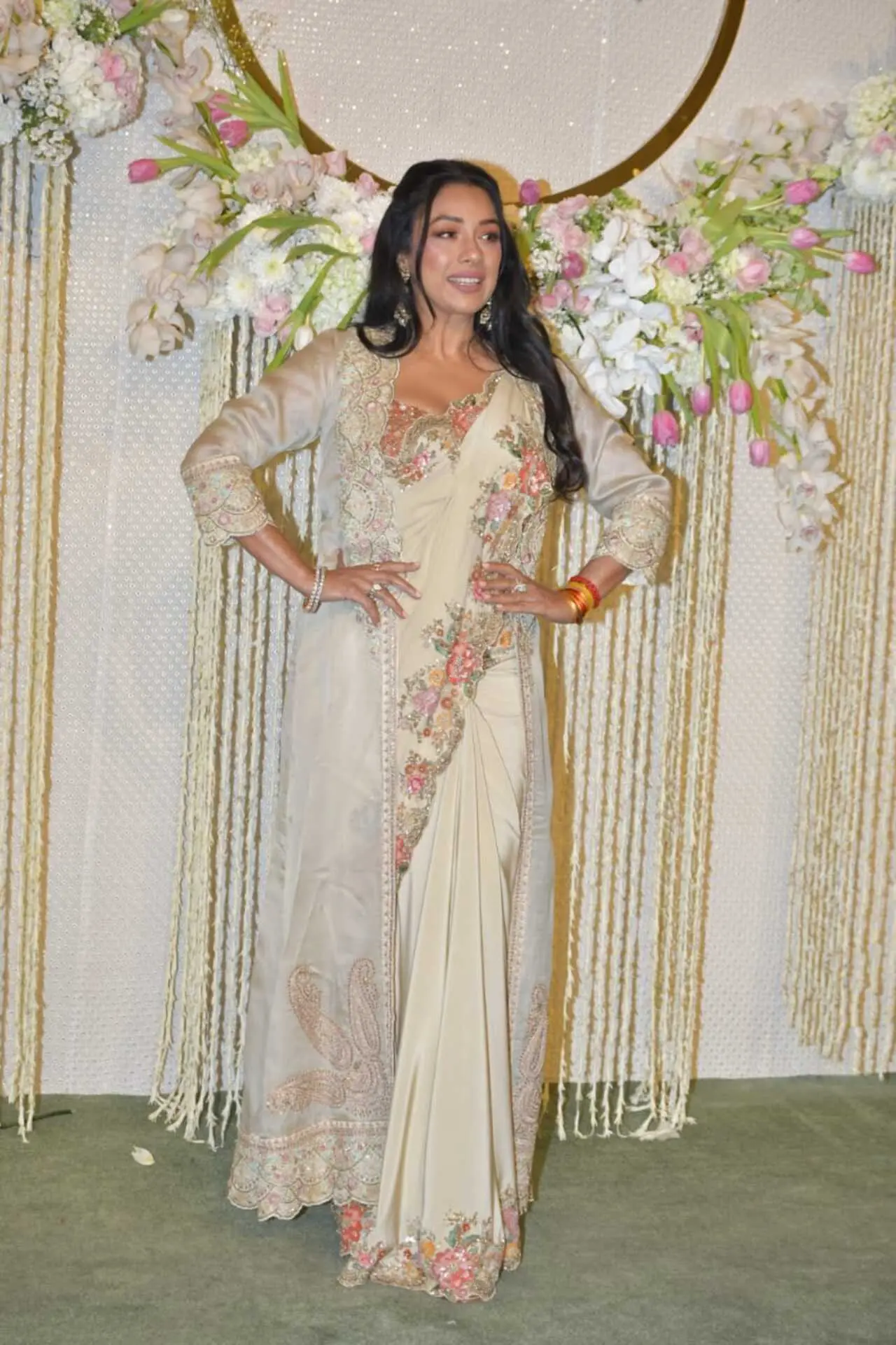 TV`s favourite star Rupali Ganguly graced the reception in a gorgeous off-white saree with a cape of matching colour